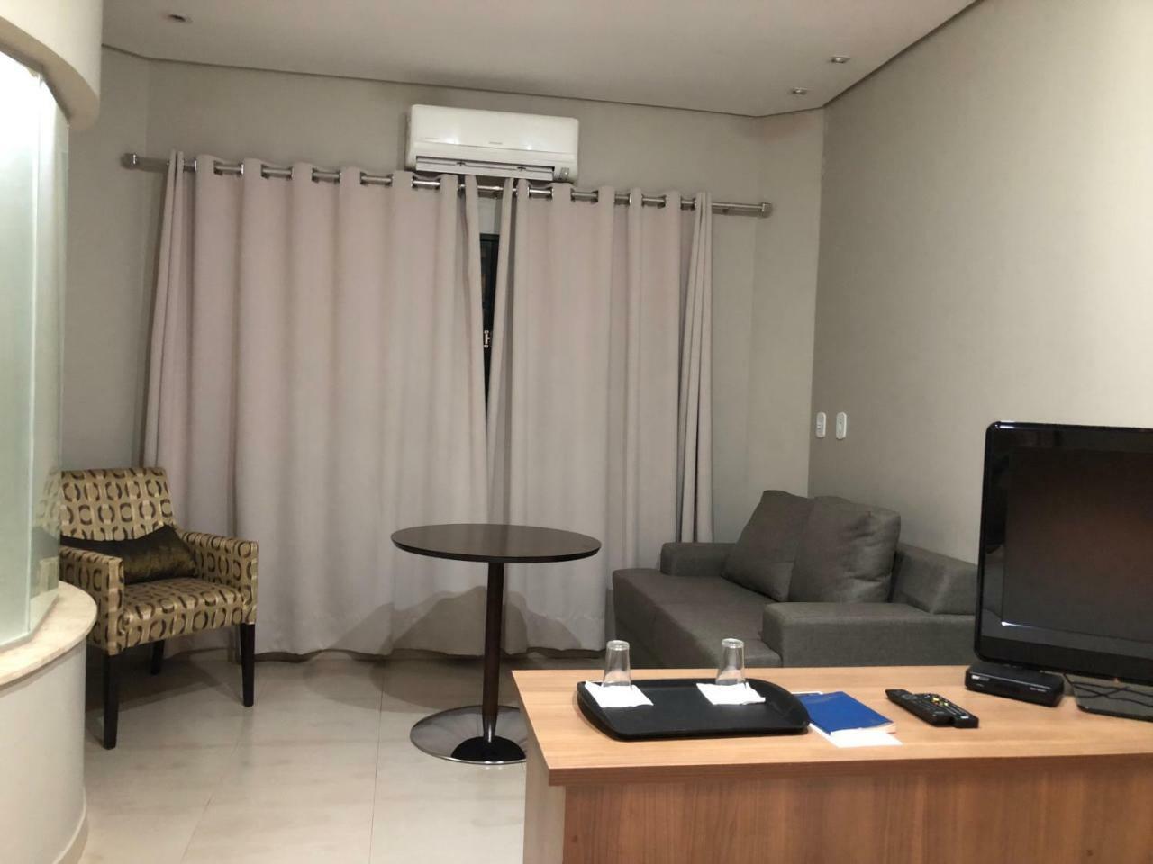 Cast Comfort Hotel Paranaíba Eksteriør bilde